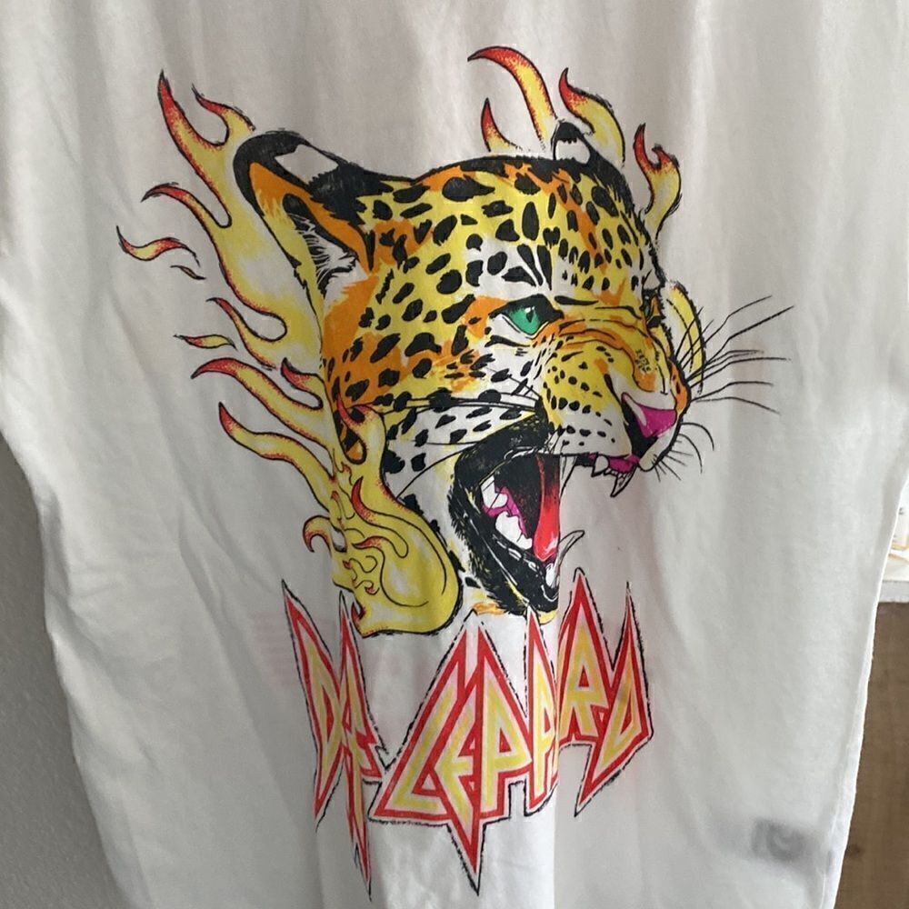 Daydreamer Def Leppard TNT Pyromania ‘83 Ringer Tee - Picture 5 of 10
